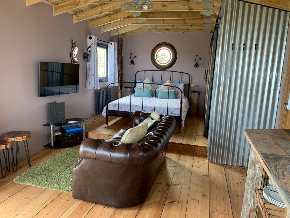 Byre Cottages & Log Cabin Cardigan Kültér fotó
